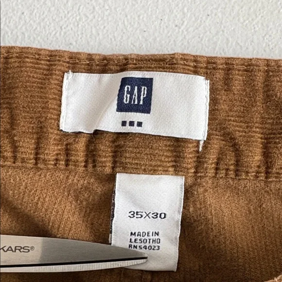 GAP Corduroy Jeans - 35x30 - Picture 4 of 5